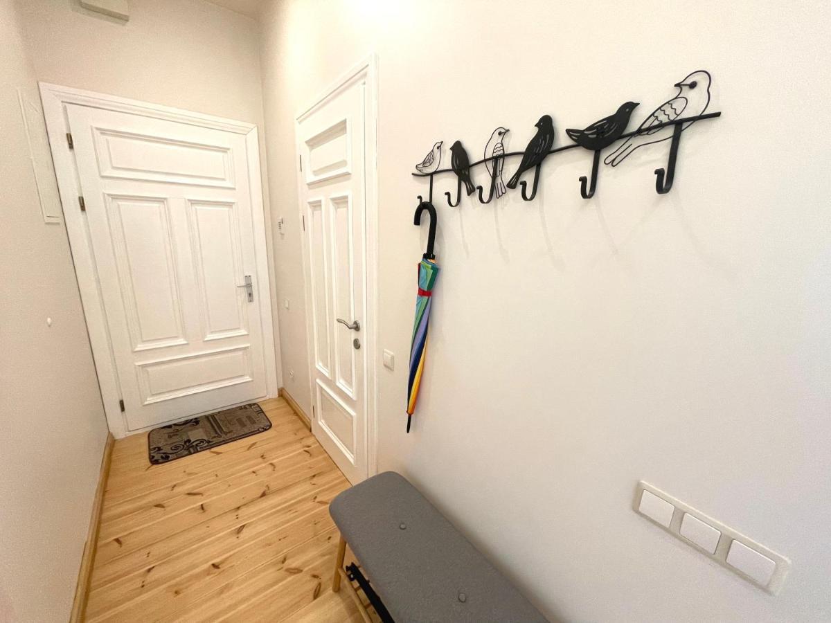 Cozy Home Matisa Apartment, Free Parking, Self Check-In Riga Bagian luar foto
