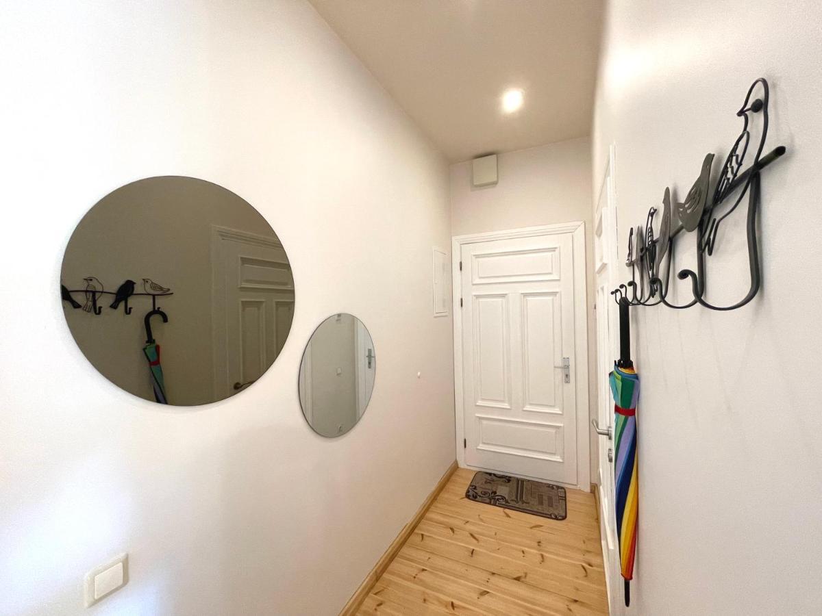 Cozy Home Matisa Apartment, Free Parking, Self Check-In Riga Bagian luar foto