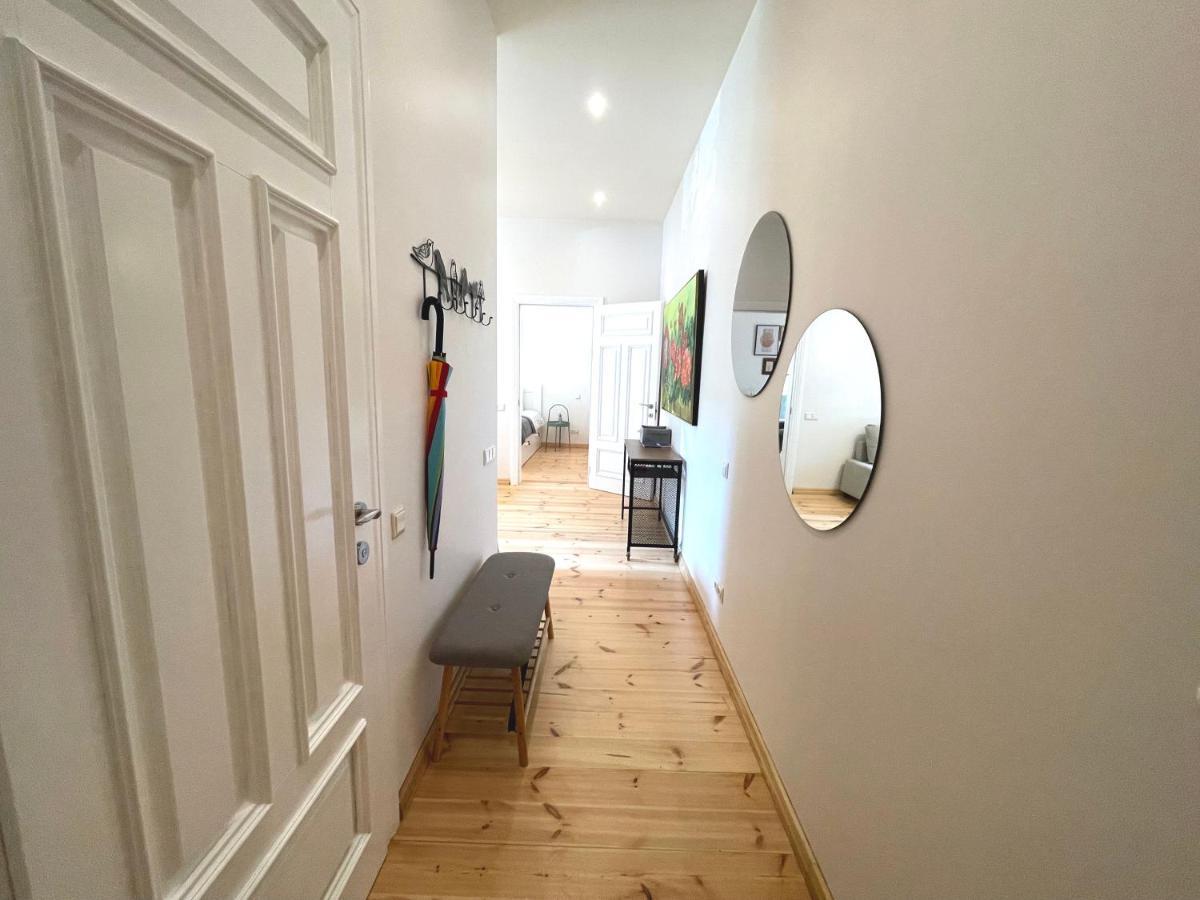Cozy Home Matisa Apartment, Free Parking, Self Check-In Riga Bagian luar foto